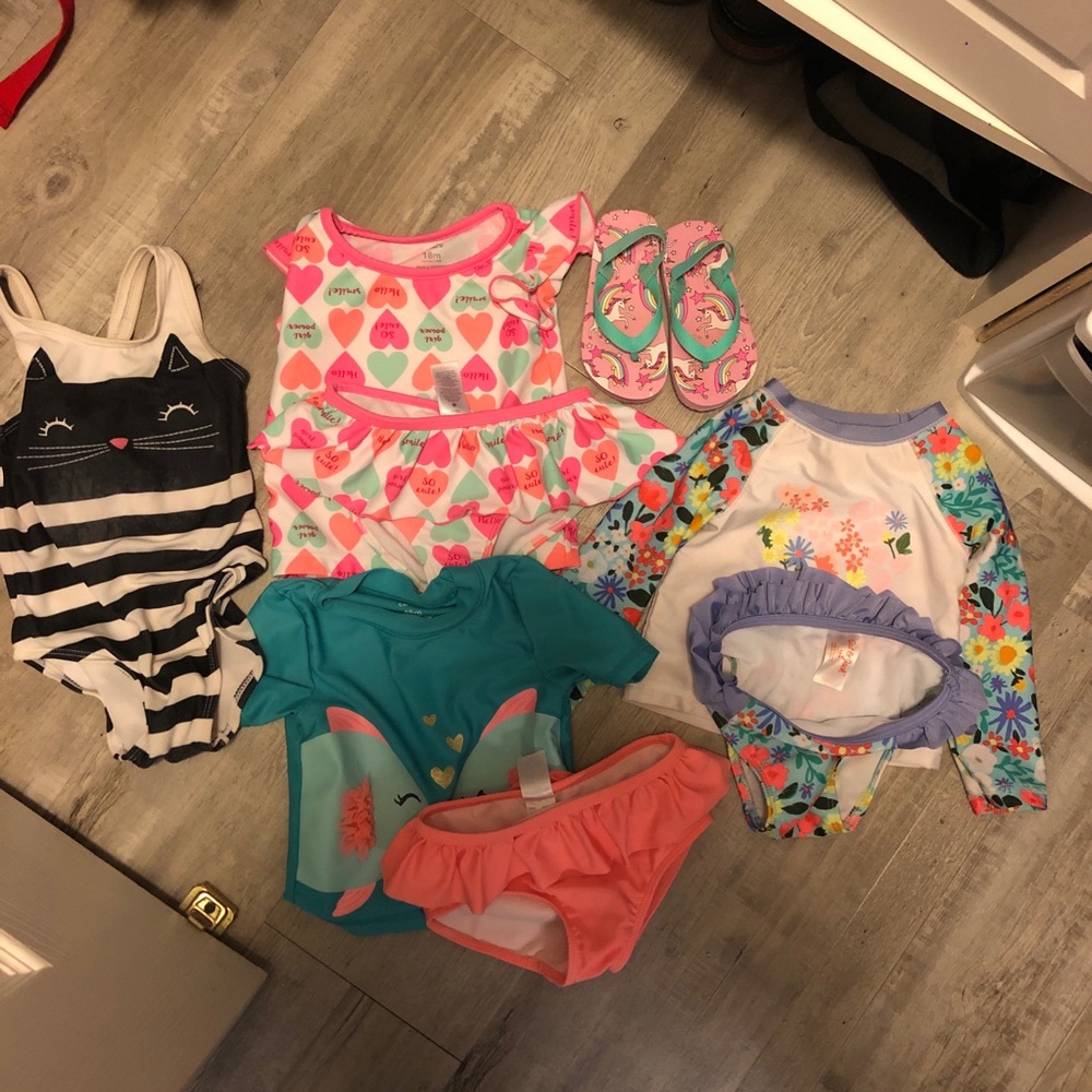 Baby girl swim bundle 12-18 no
